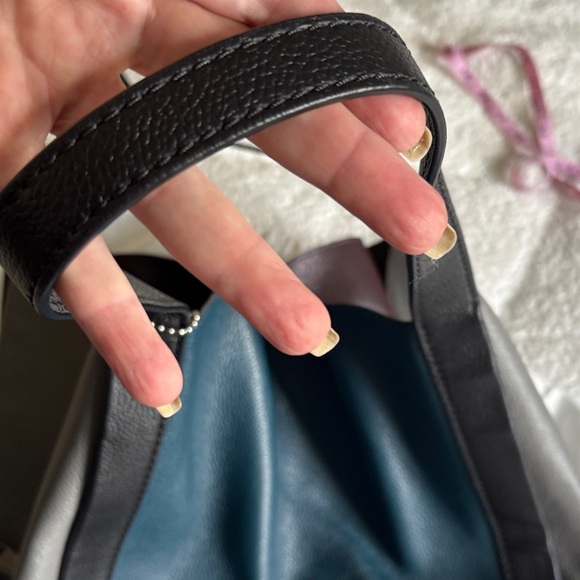 Coach Black, Blur and Grey Shoulder Bag UNUSED - Picture 3 of 11